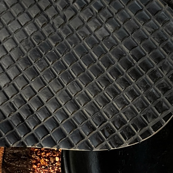 NWOB $99 Kurt Geiger London Suede Hatton Slippers / Mule - Picture 7 of 9